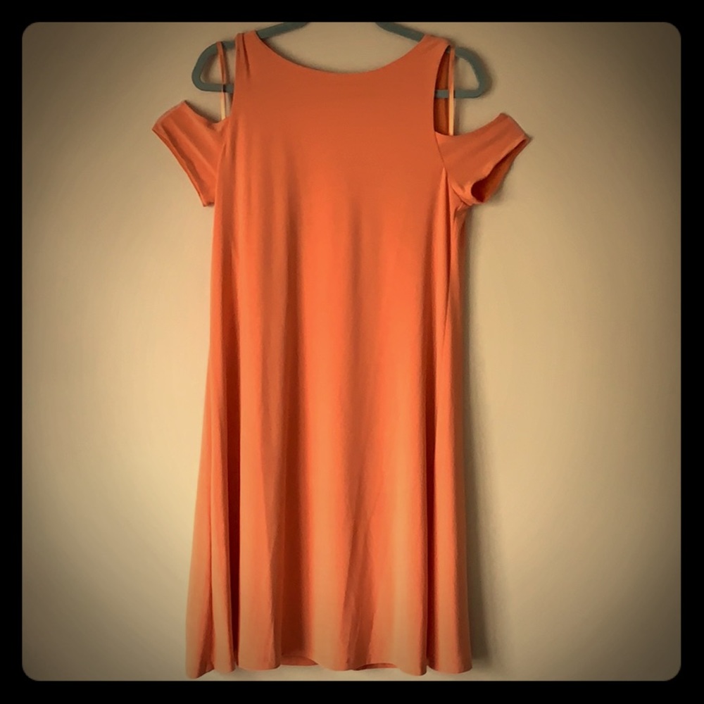 Nine West Cold shoulder shift dress